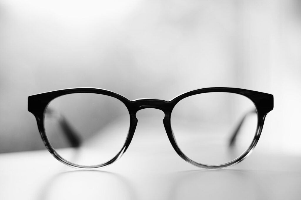 Eyeglasses with Plastic Lenses